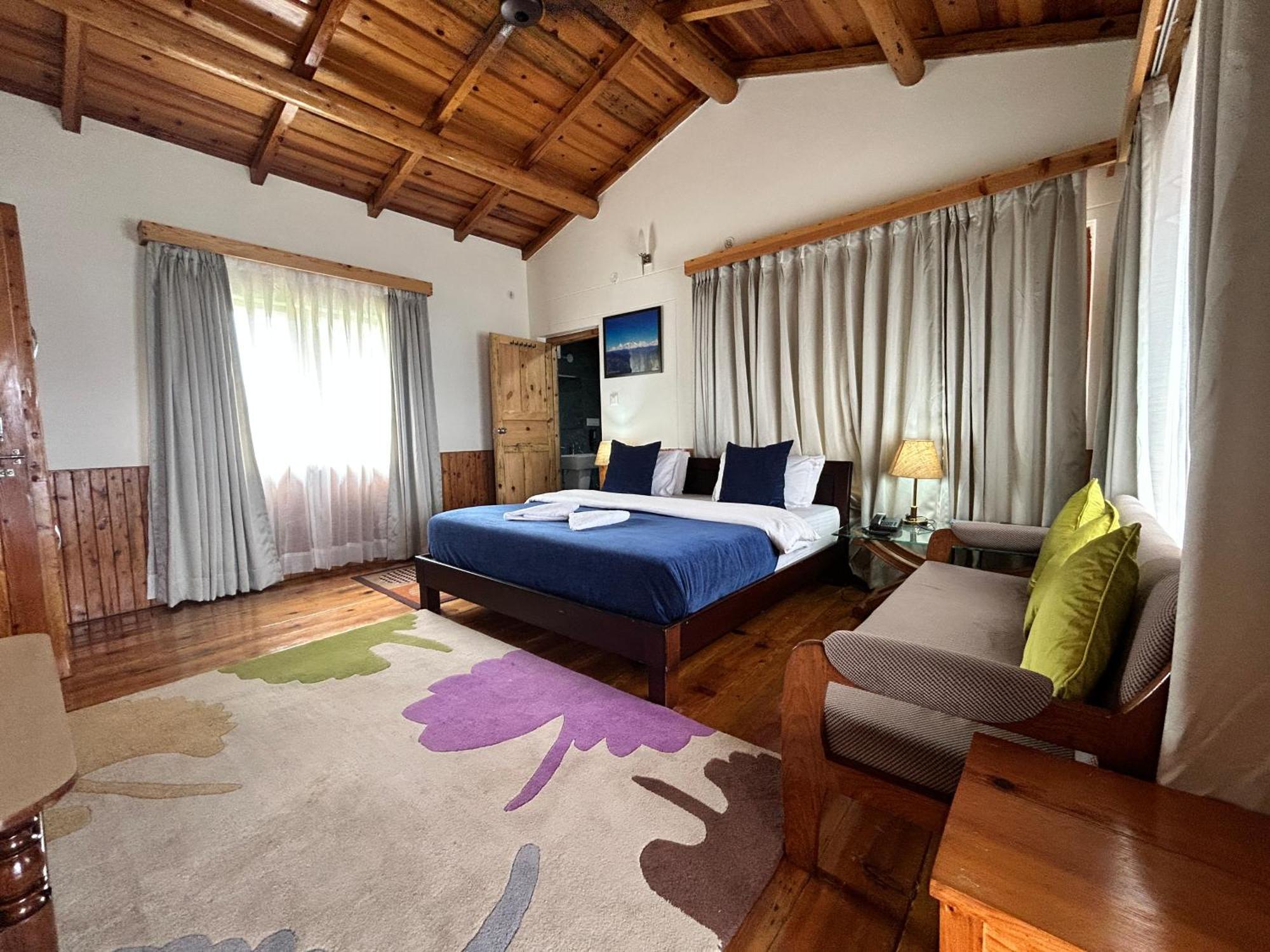 Kasar Himalaya Holiday Resort, Binsar Rd Almora Exterior photo