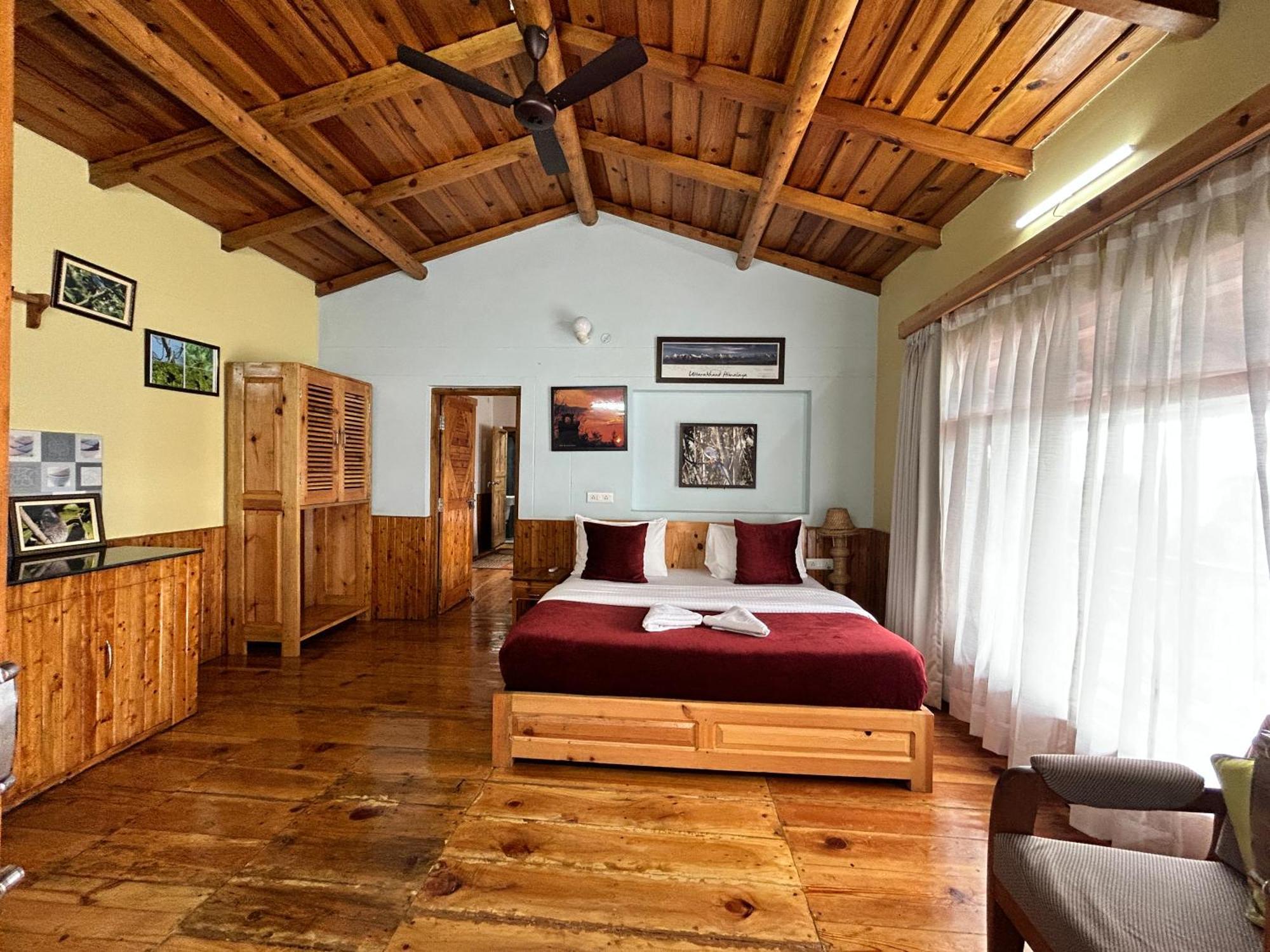 Kasar Himalaya Holiday Resort, Binsar Rd Almora Exterior photo