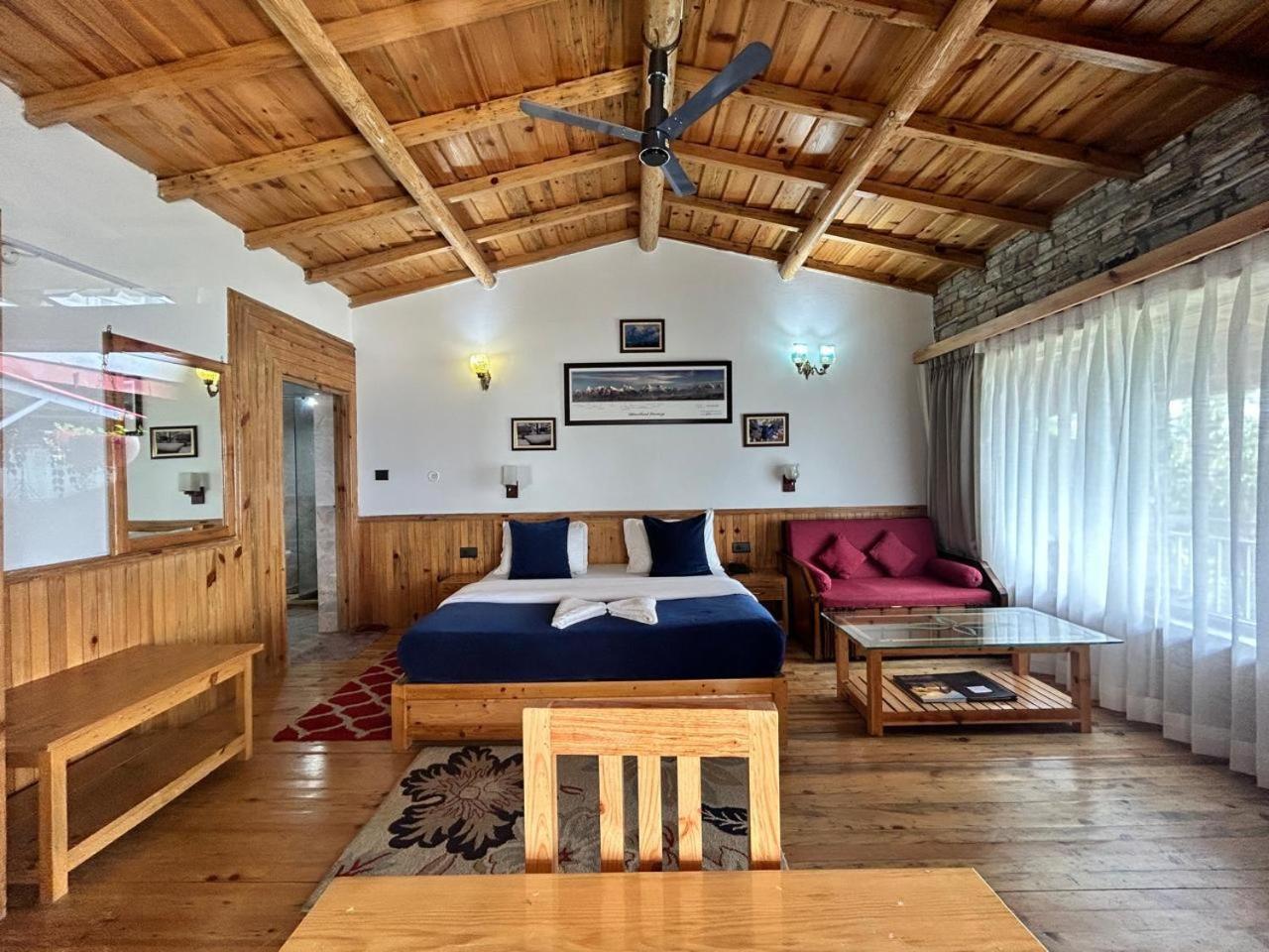 Kasar Himalaya Holiday Resort, Binsar Rd Almora Exterior photo