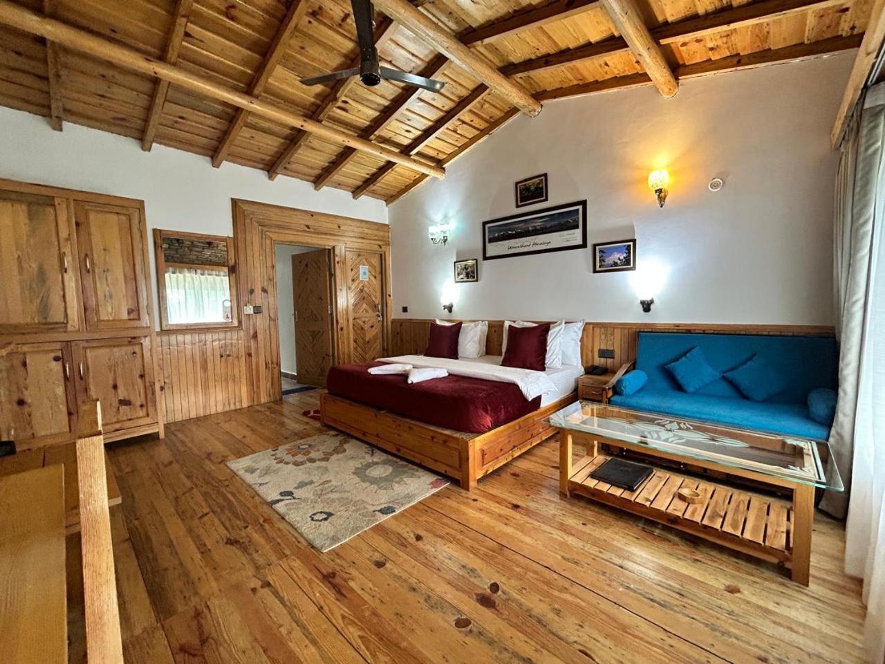 Kasar Himalaya Holiday Resort, Binsar Rd Almora Exterior photo