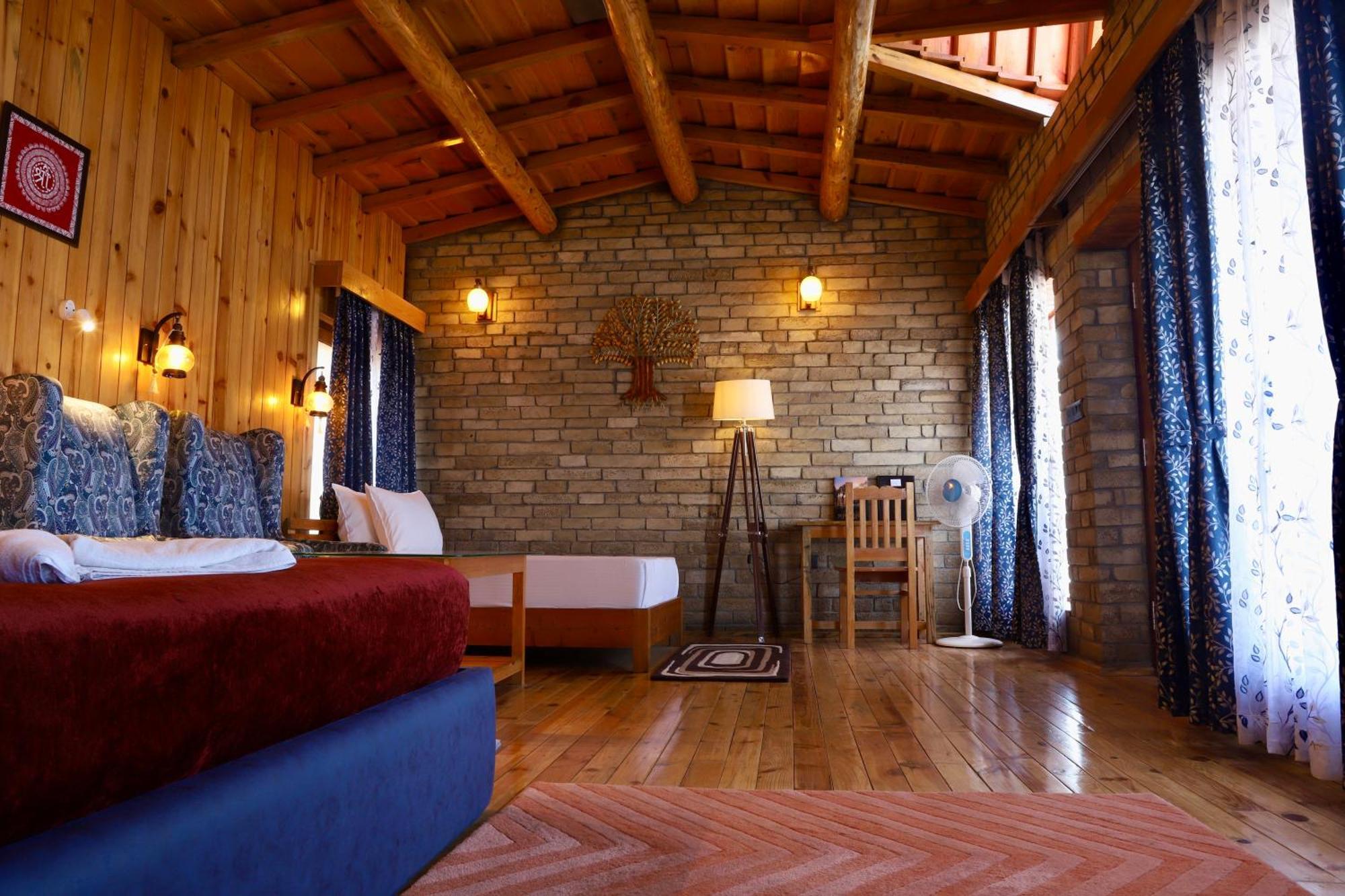 Kasar Himalaya Holiday Resort, Binsar Rd Almora Exterior photo